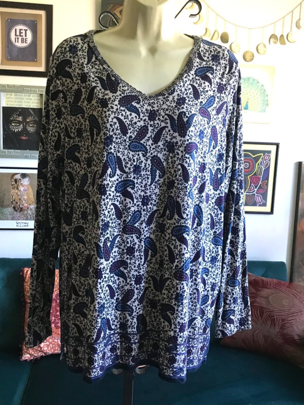 WESTPORT size 1X Blue & Purple Paisley Stretch Studded V-Neck Tee Knit Top